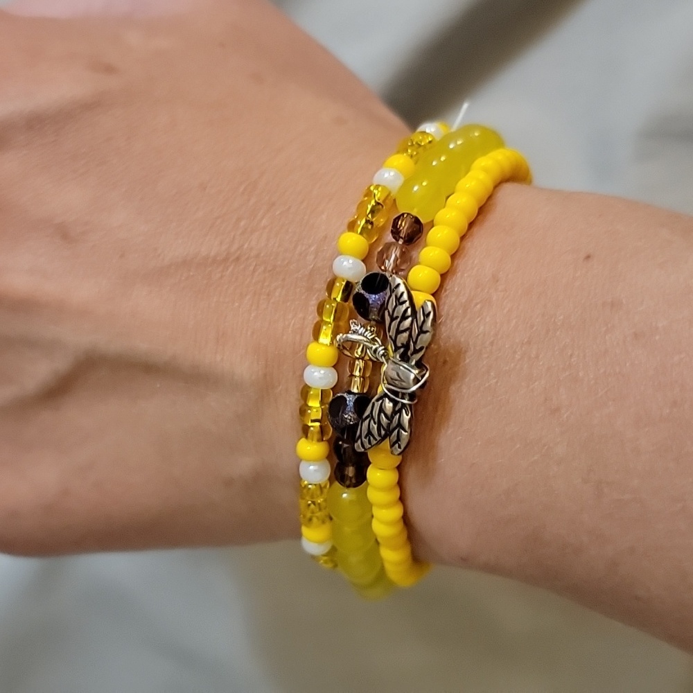 Beaded dragonfly bracelet